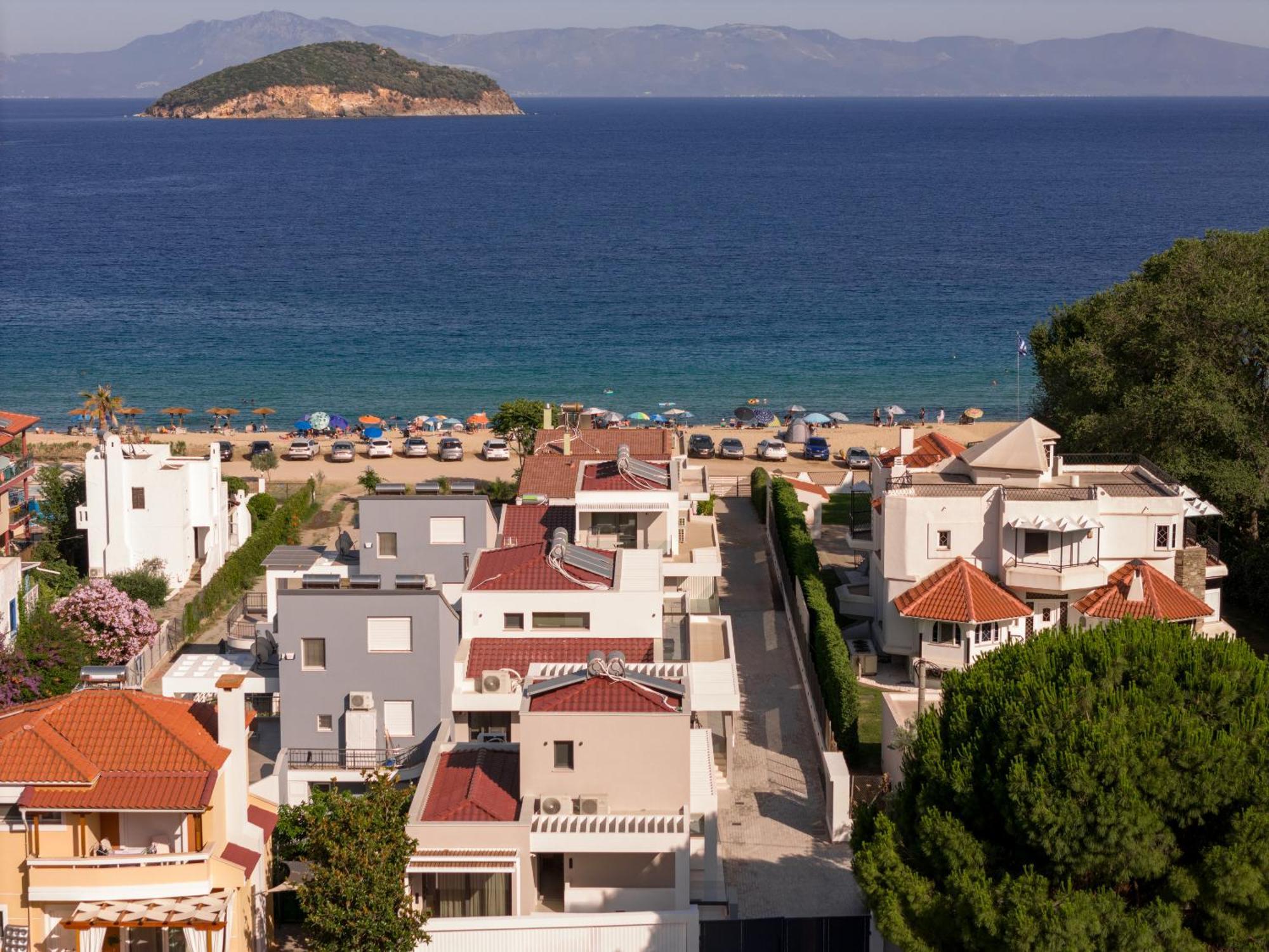 Sealuxe Living Aparthotel Nea Iraklitsa Εξωτερικό φωτογραφία